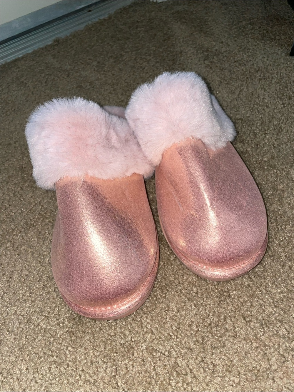 Pink Faux Fur-Trim Slip-On Slippers